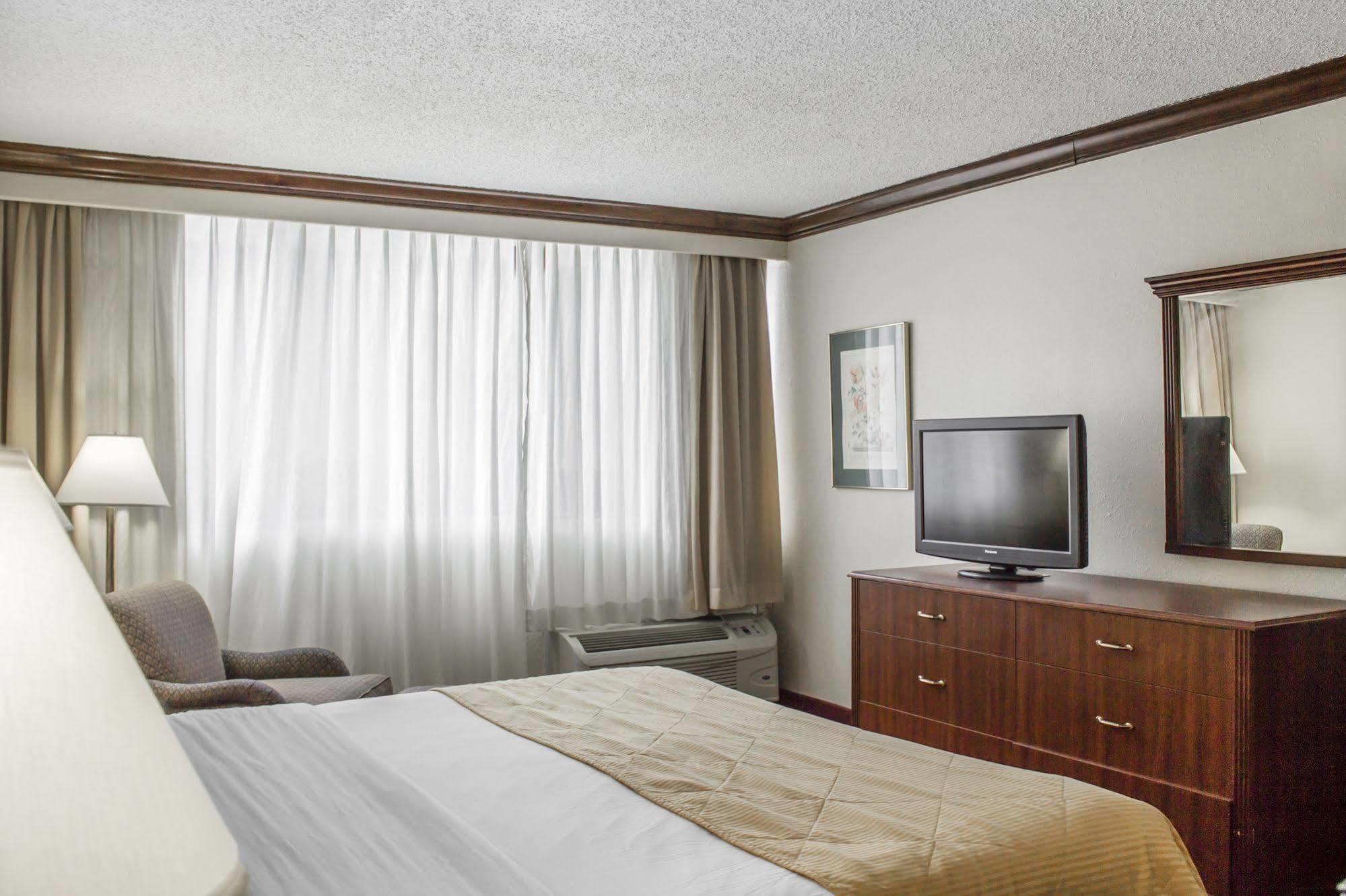 Norwood Inn Hudson Luaran gambar